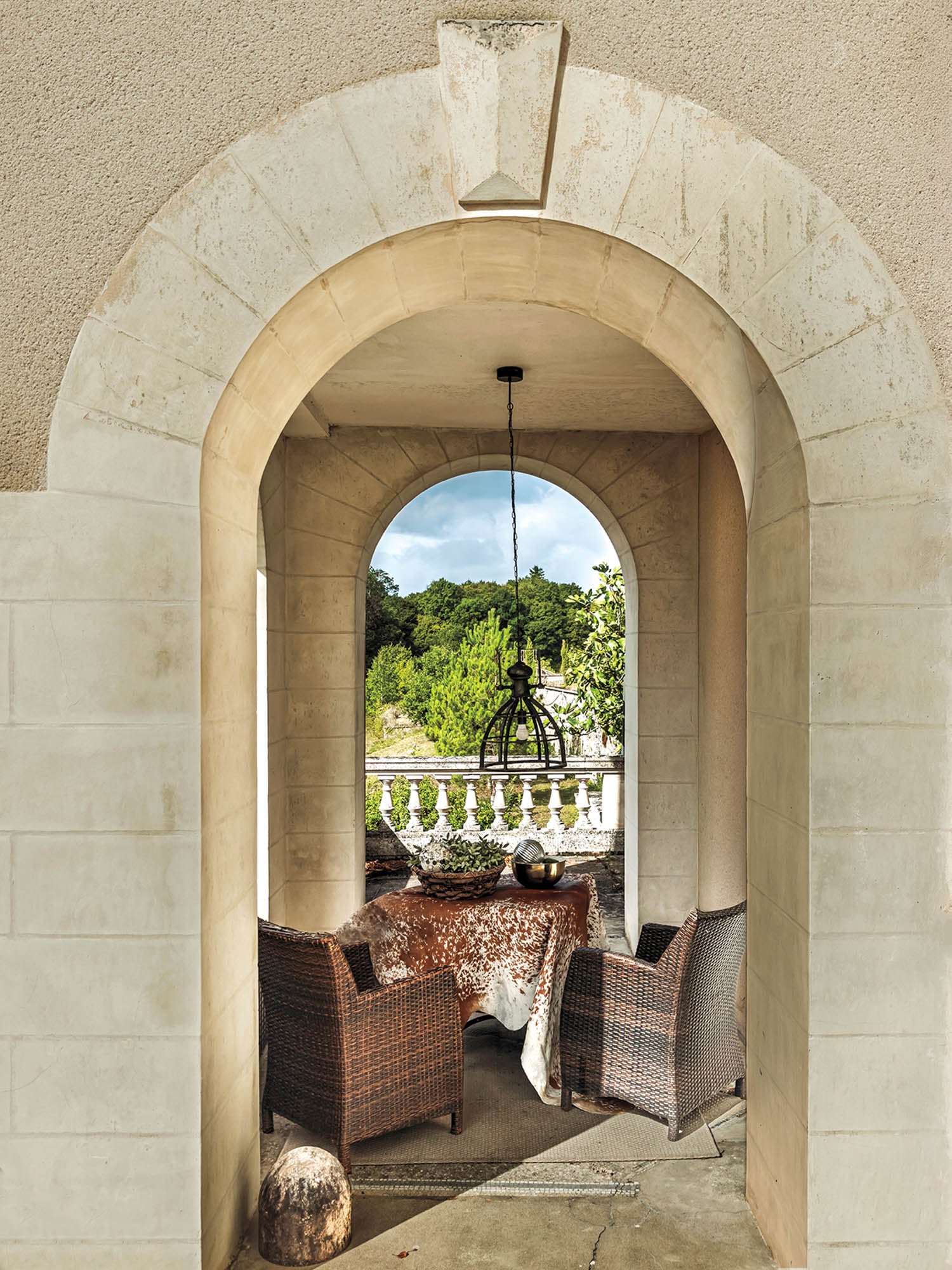 outdoor terraces eating area